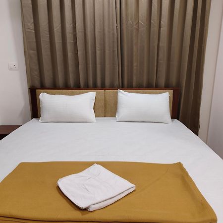 Hotel Nova Kochi Екстер'єр фото