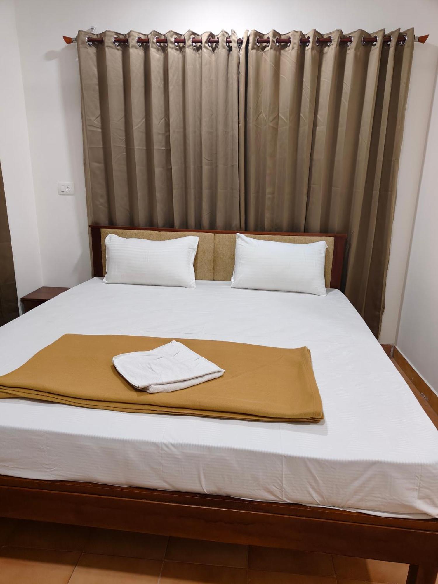 Hotel Nova Kochi Екстер'єр фото